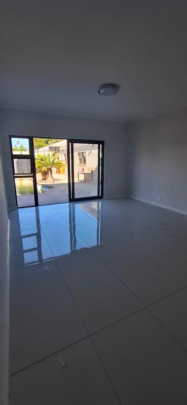 To Let 2 Bedroom Property for Rent in Panorama Western Cape